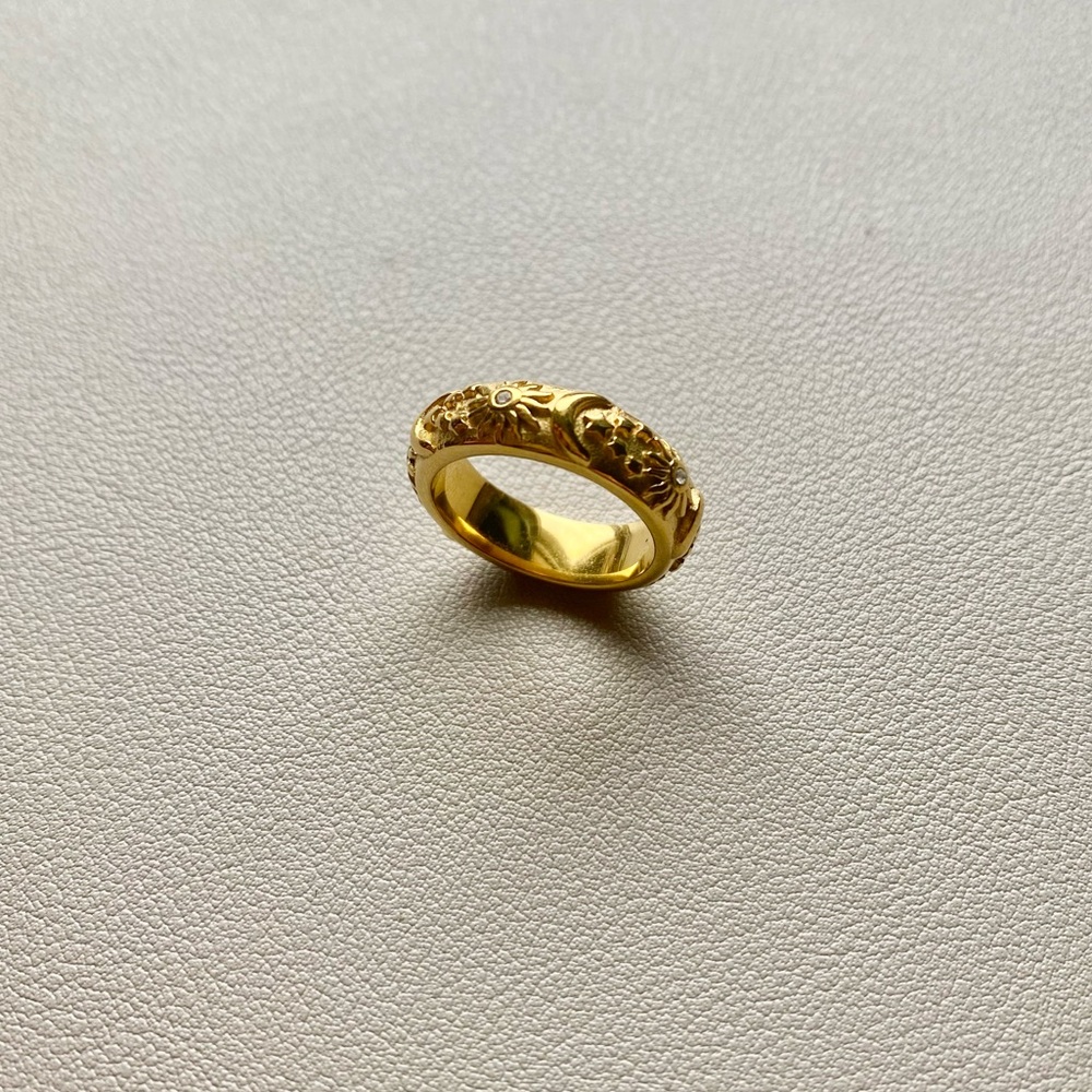 NEW 18K Gold Plated Textured Celestial Sun Moon Stars Ring - Picture 2 of 3